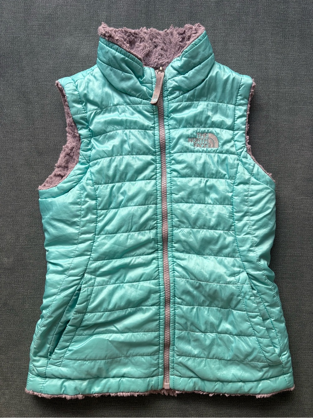 The North Face Reversible Mossbud Vest Full Zip Faux Fur Girl's Size Small 7/8